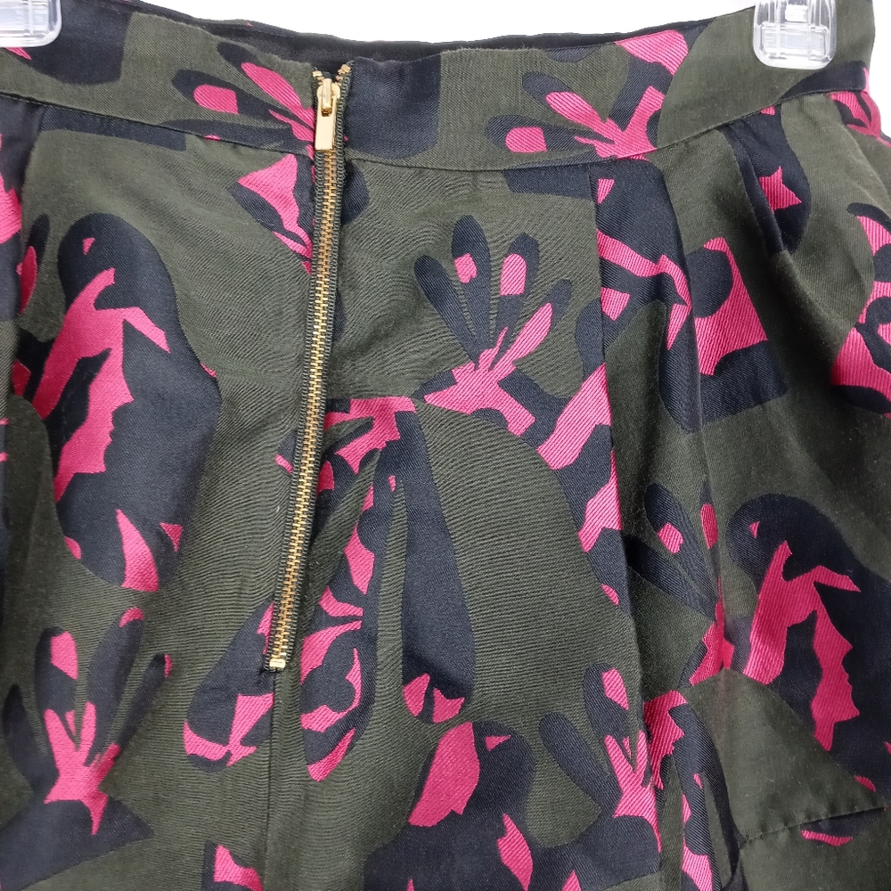 Banana Republic Green and Pink Camo SkirtSize 6 - Picture 5 of 7